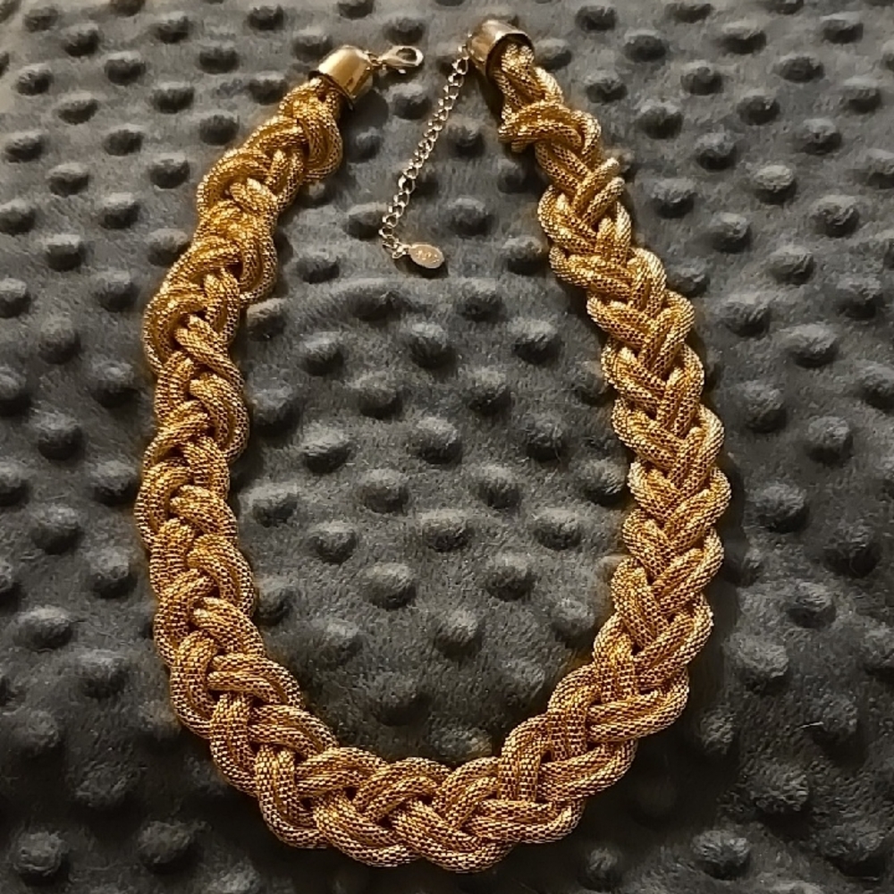Elegant Gold Tone Braided Necklace